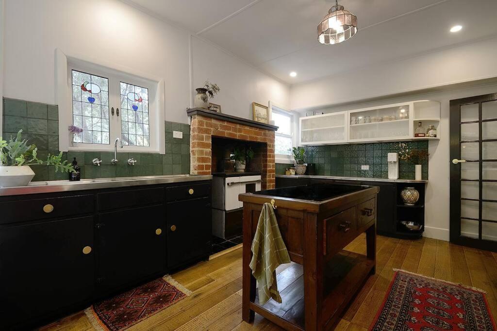 Harrys House Warburton - Peaceful Riverside Cottage In The Perfect Location Екстериор снимка