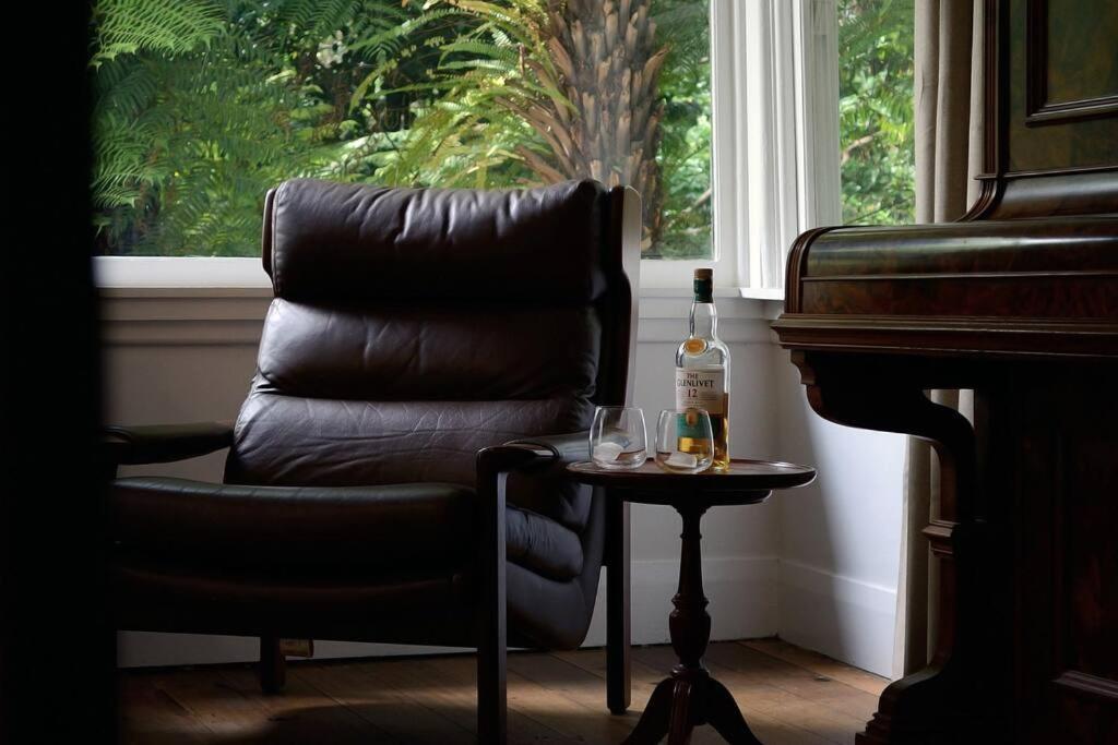 Harrys House Warburton - Peaceful Riverside Cottage In The Perfect Location Екстериор снимка
