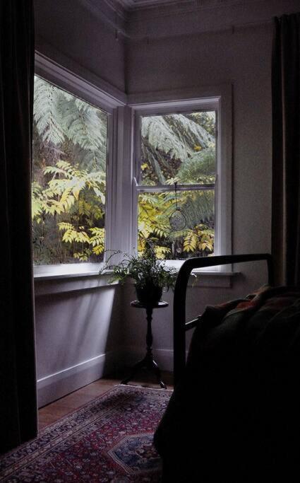 Harrys House Warburton - Peaceful Riverside Cottage In The Perfect Location Екстериор снимка