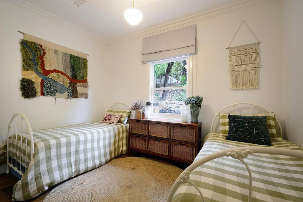 Harrys House Warburton - Peaceful Riverside Cottage In The Perfect Location Екстериор снимка
