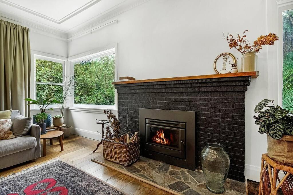 Harrys House Warburton - Peaceful Riverside Cottage In The Perfect Location Екстериор снимка